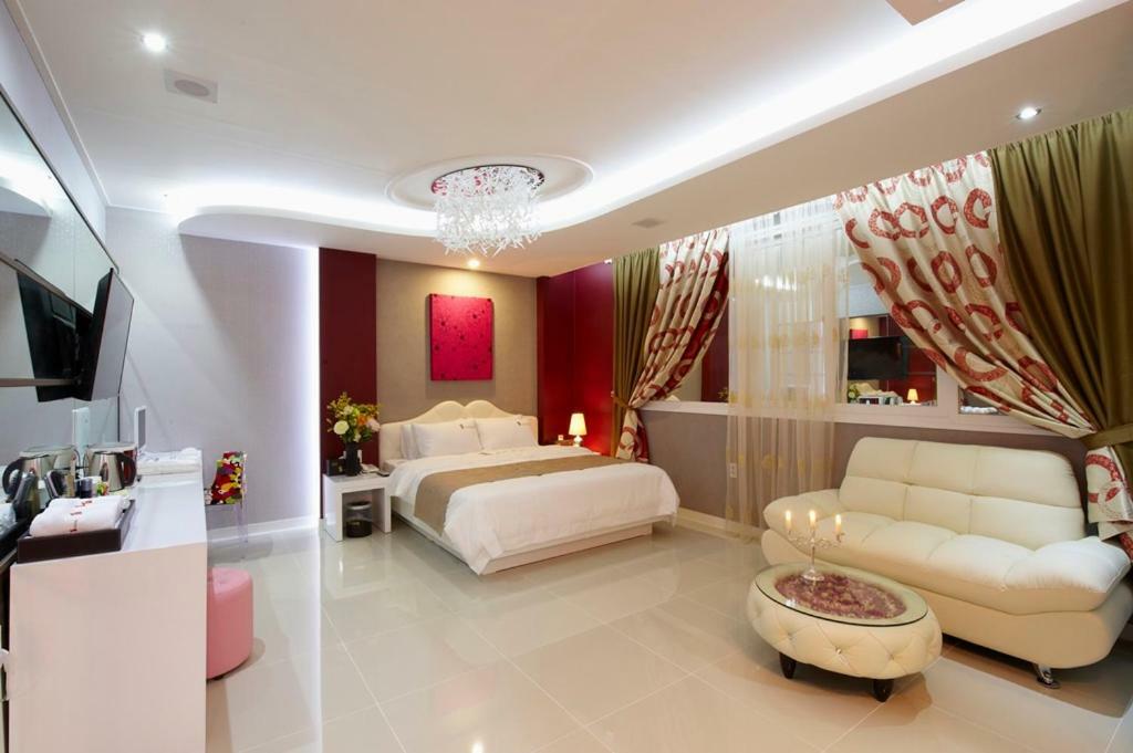 Hanam 1St Business Hotel Кванджу Экстерьер фото